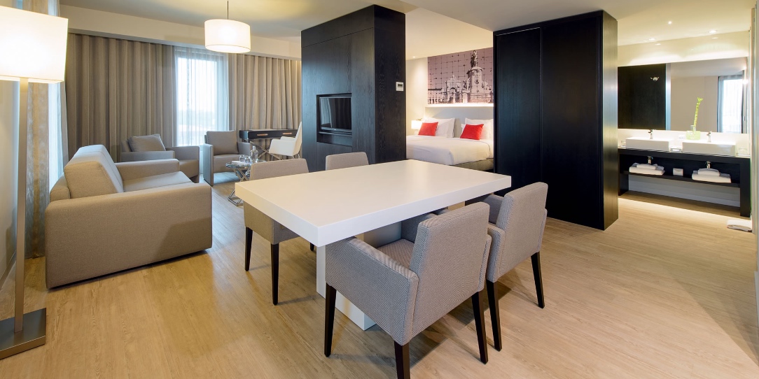 Hotel Melia Lisboa Aeroporto 4* | Komat