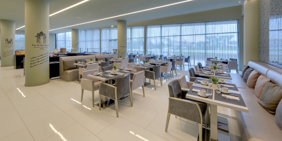 Hotel Melia Lisboa Aeroporto 4* | Komat
