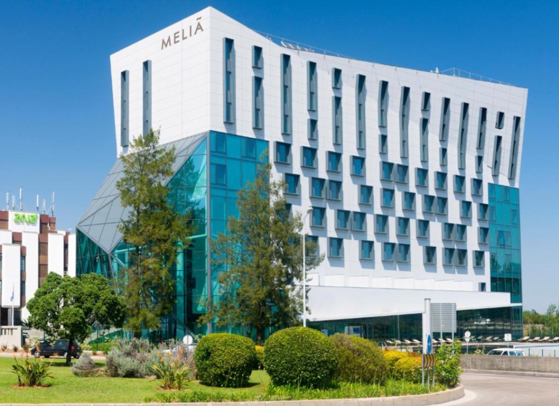 Hotel Melia Lisboa Aeroporto 4*