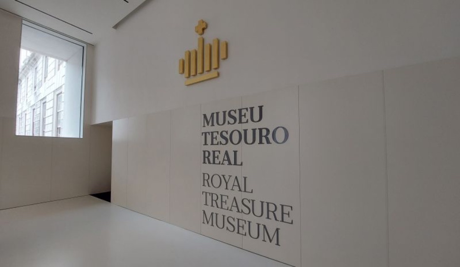 Museu do Tesouro Real - Palácio Nacional da Ajuda | Komat