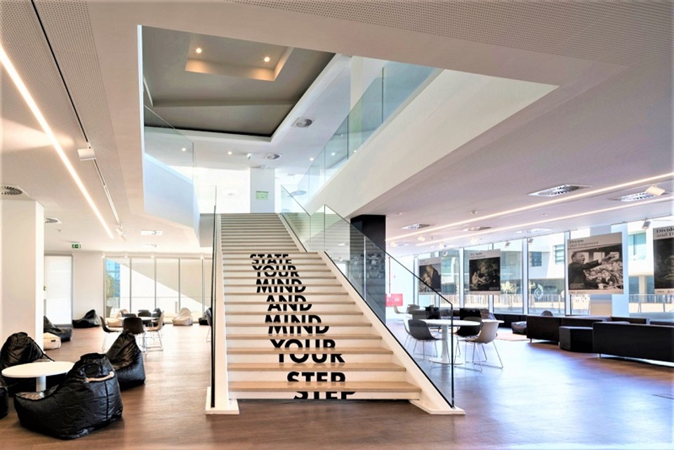 Universidade Nova School of Business & Economics | Komat